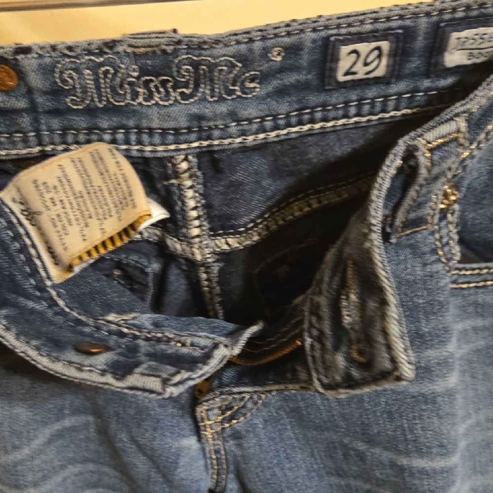 Miss Me Indigo Boot Cut Jeans. Inseam 27.5. Waist 15 - Picture 2 of 12